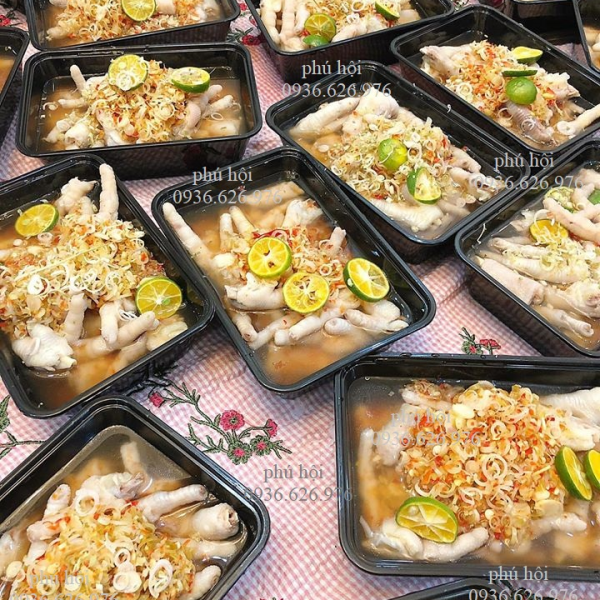 HỘP NHỰA ĐEN 750ml